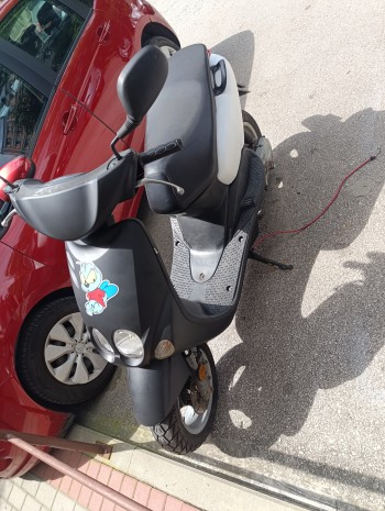 Syndyk sprzeda - motorower Yamaha YN 50R