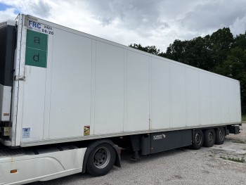 Syndyk sprzeda - naczepa ciężarowa Schmitz Cargobull SCB*S3B z agregatem Thermo King